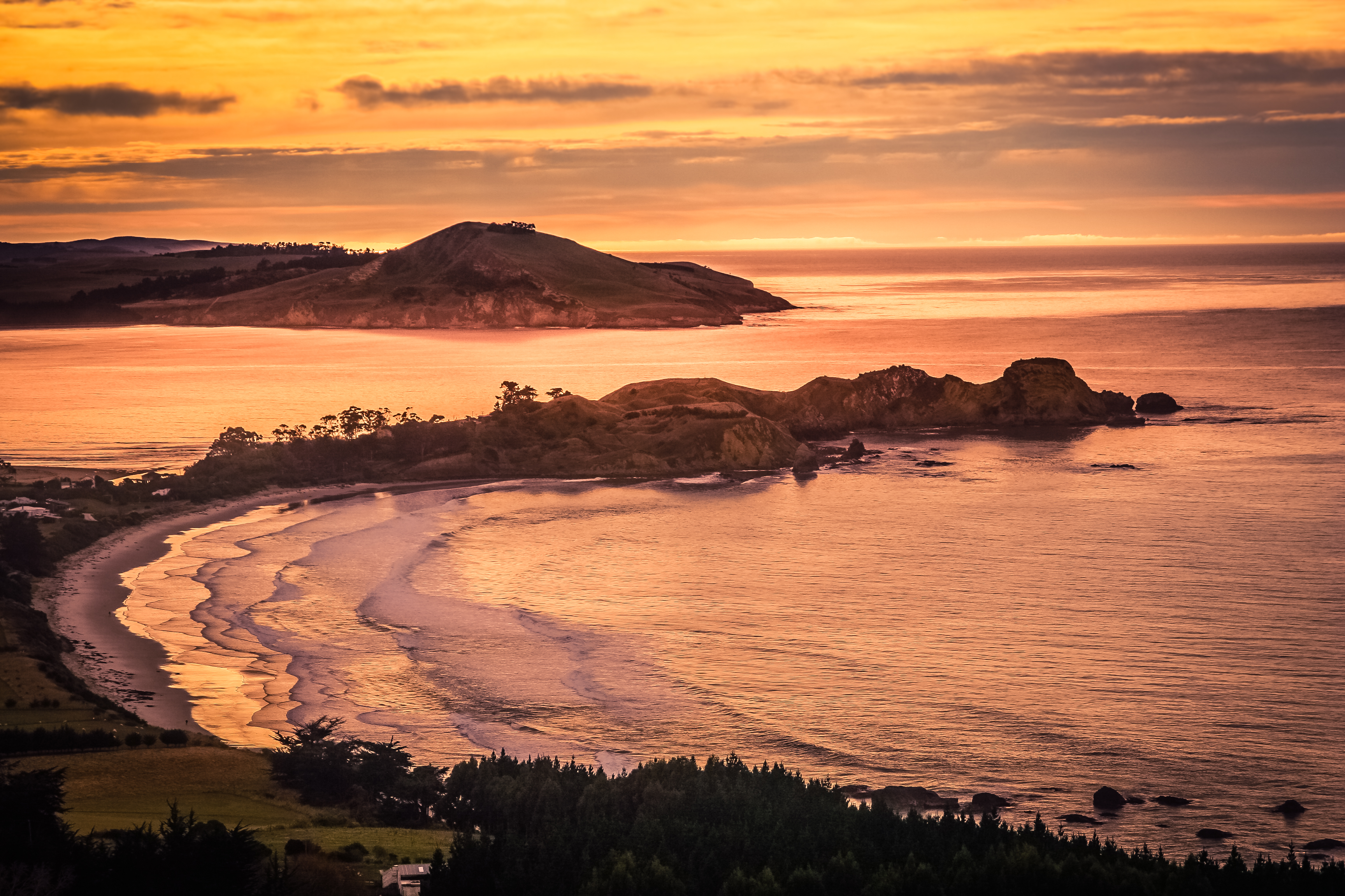 Beautiful coastline of New Zealand South Island during susnet